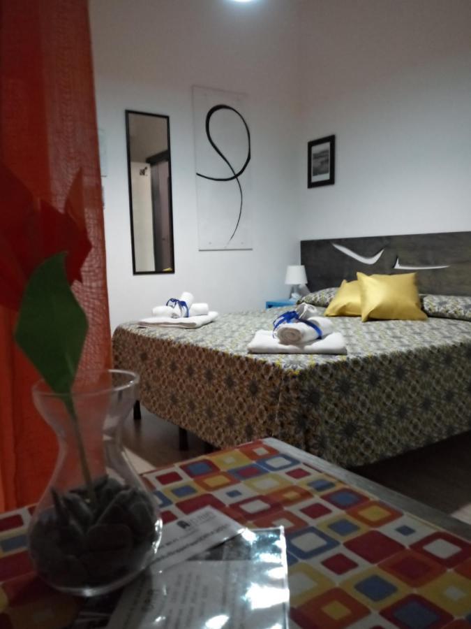 Idria B&B Barcellona Pozzo di Gotto Eksteriør billede