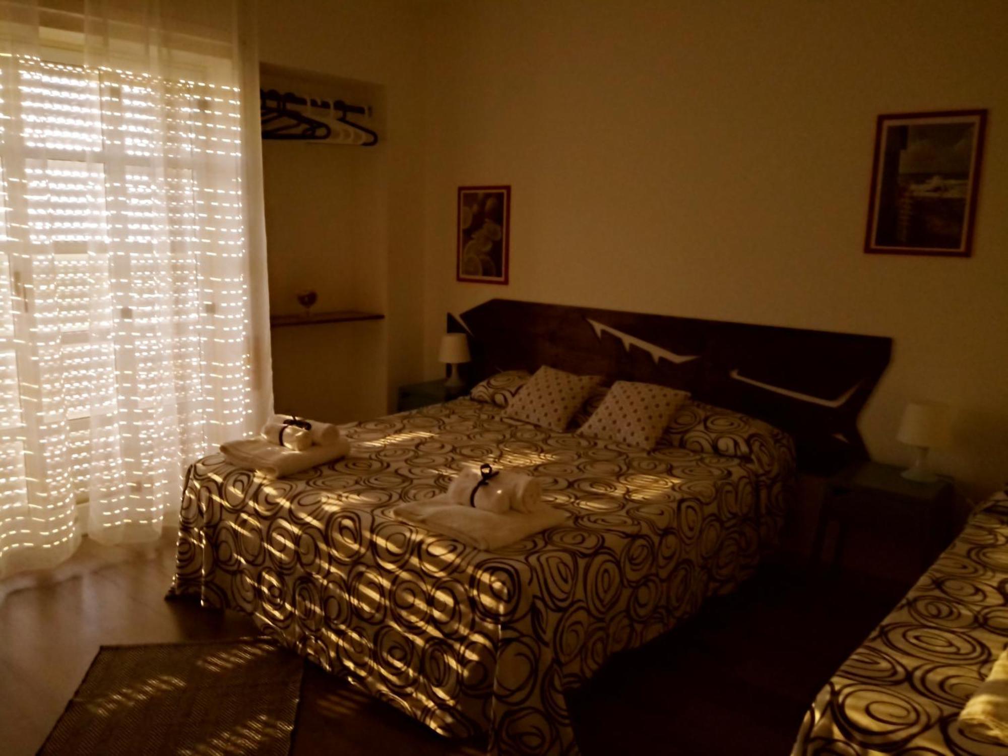 Idria B&B Barcellona Pozzo di Gotto Værelse billede